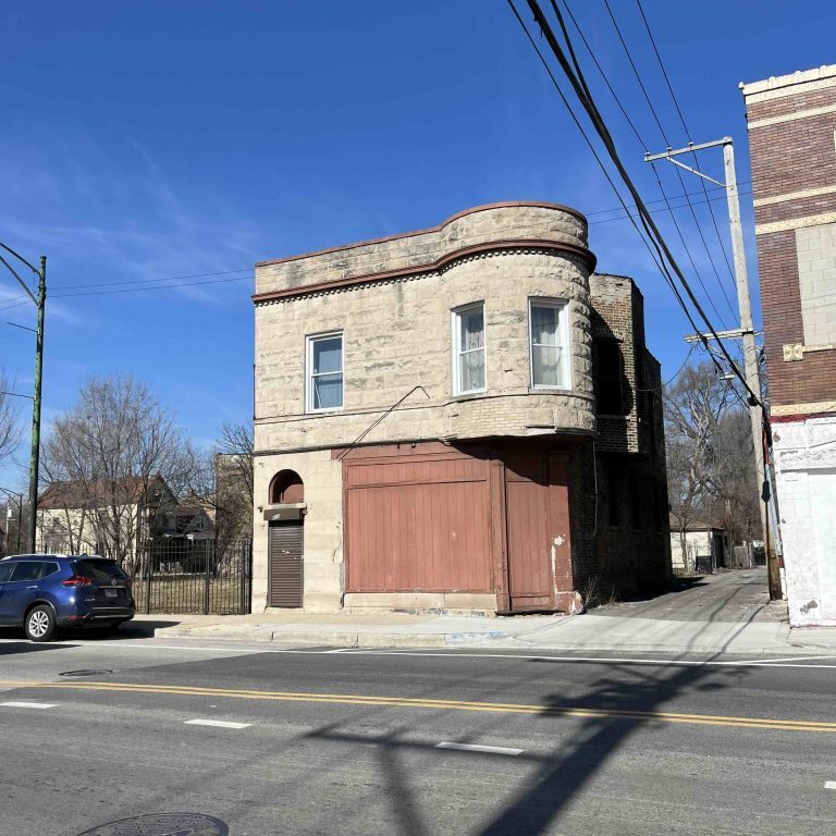 814-W.-69th-Street