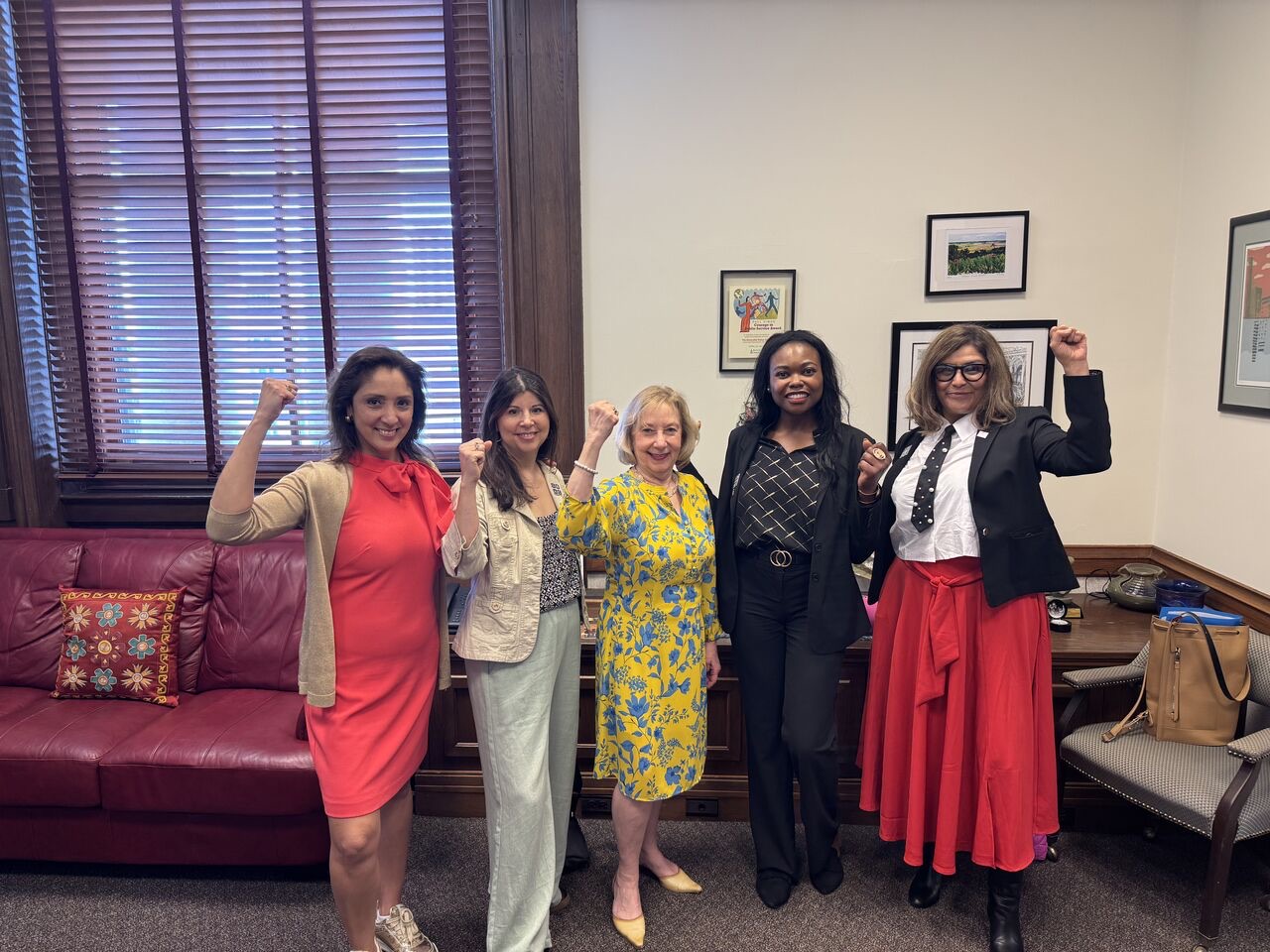 SBAC advocates with Leader Robyn Gabel at the Illinois State Capitol